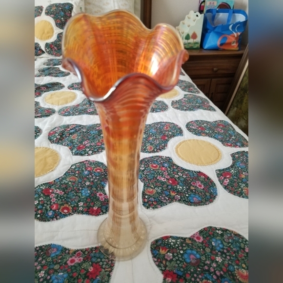 Vintage Imperal Ripple Carnival Glass Swung Vase 10.5" - Picture 3 of 5